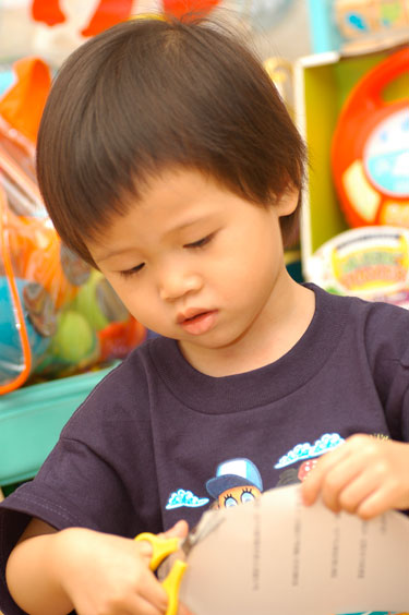 gal/2 Year and 7 Months Old/DSC_9323.jpg